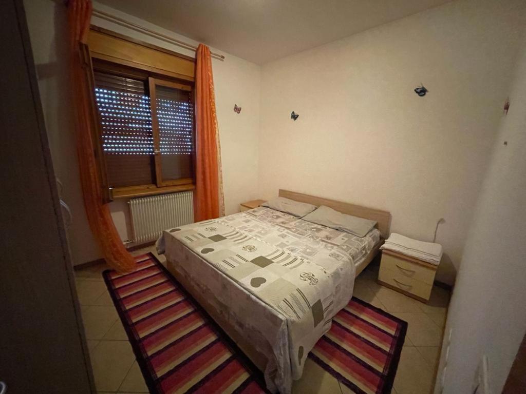 Palazzina Rosa Apartment สปอร์มัคจิโอเร ภายนอก รูปภาพ