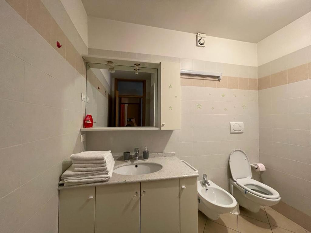 Palazzina Rosa Apartment สปอร์มัคจิโอเร ภายนอก รูปภาพ