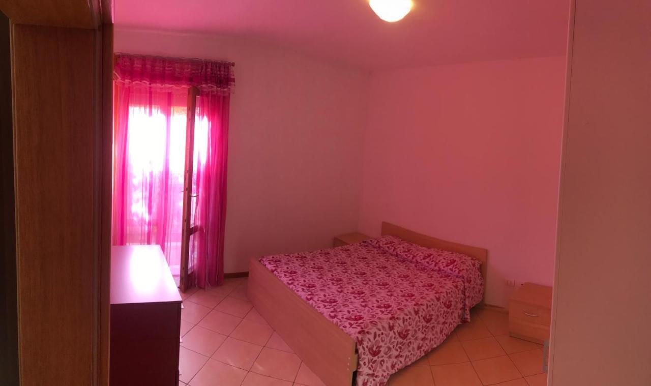 Palazzina Rosa Apartment สปอร์มัคจิโอเร ภายนอก รูปภาพ
