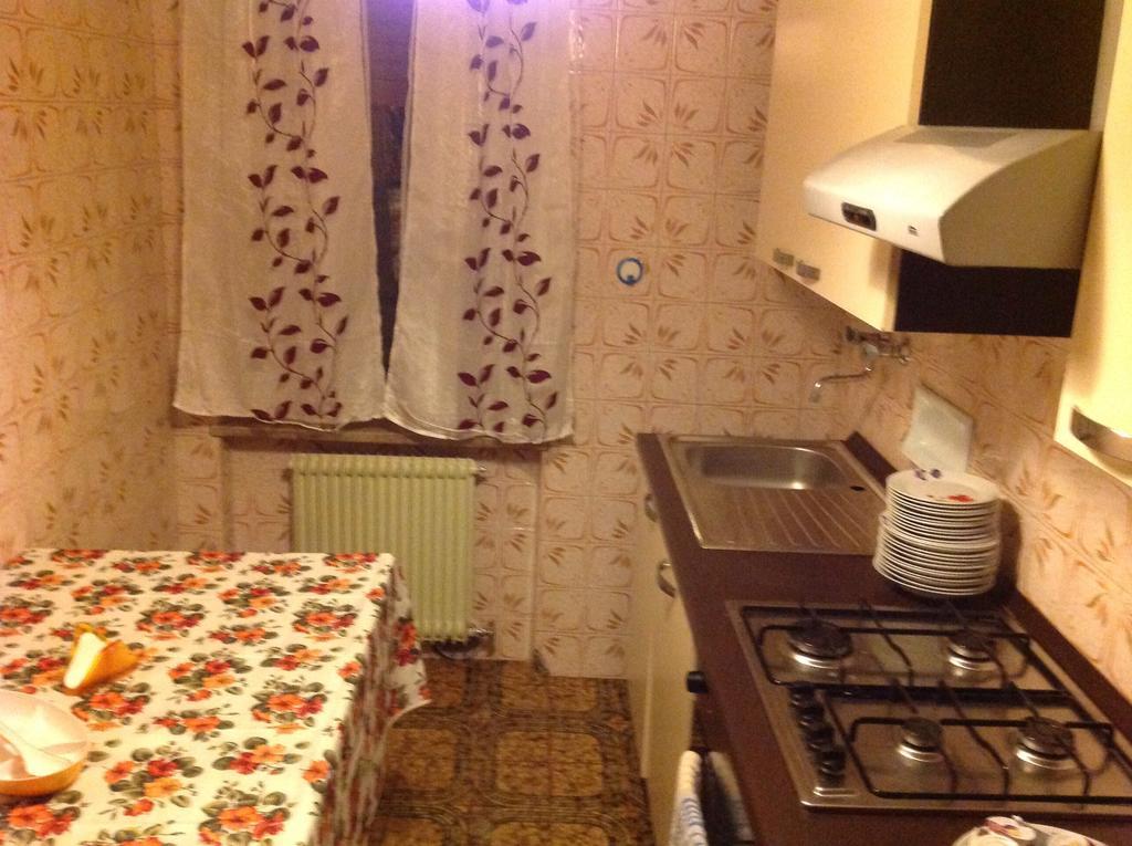 Palazzina Rosa Apartment สปอร์มัคจิโอเร ภายนอก รูปภาพ