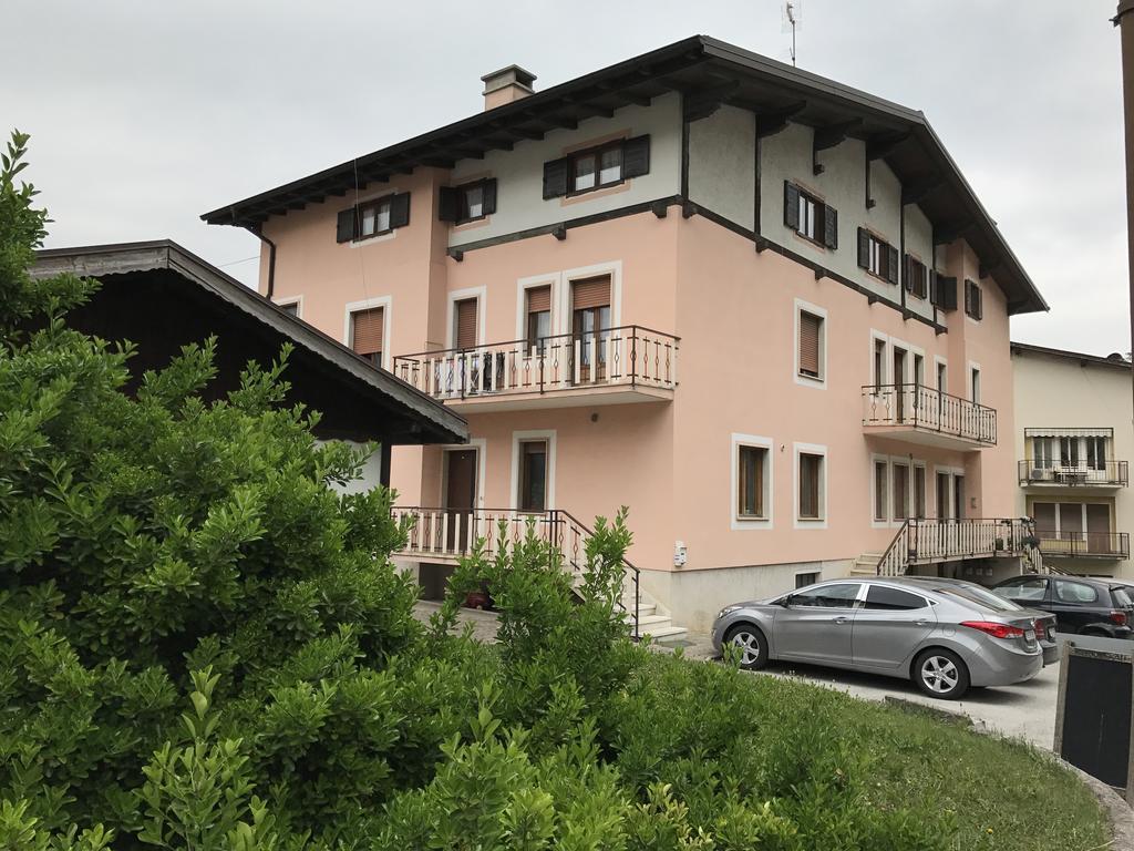 Palazzina Rosa Apartment สปอร์มัคจิโอเร ภายนอก รูปภาพ