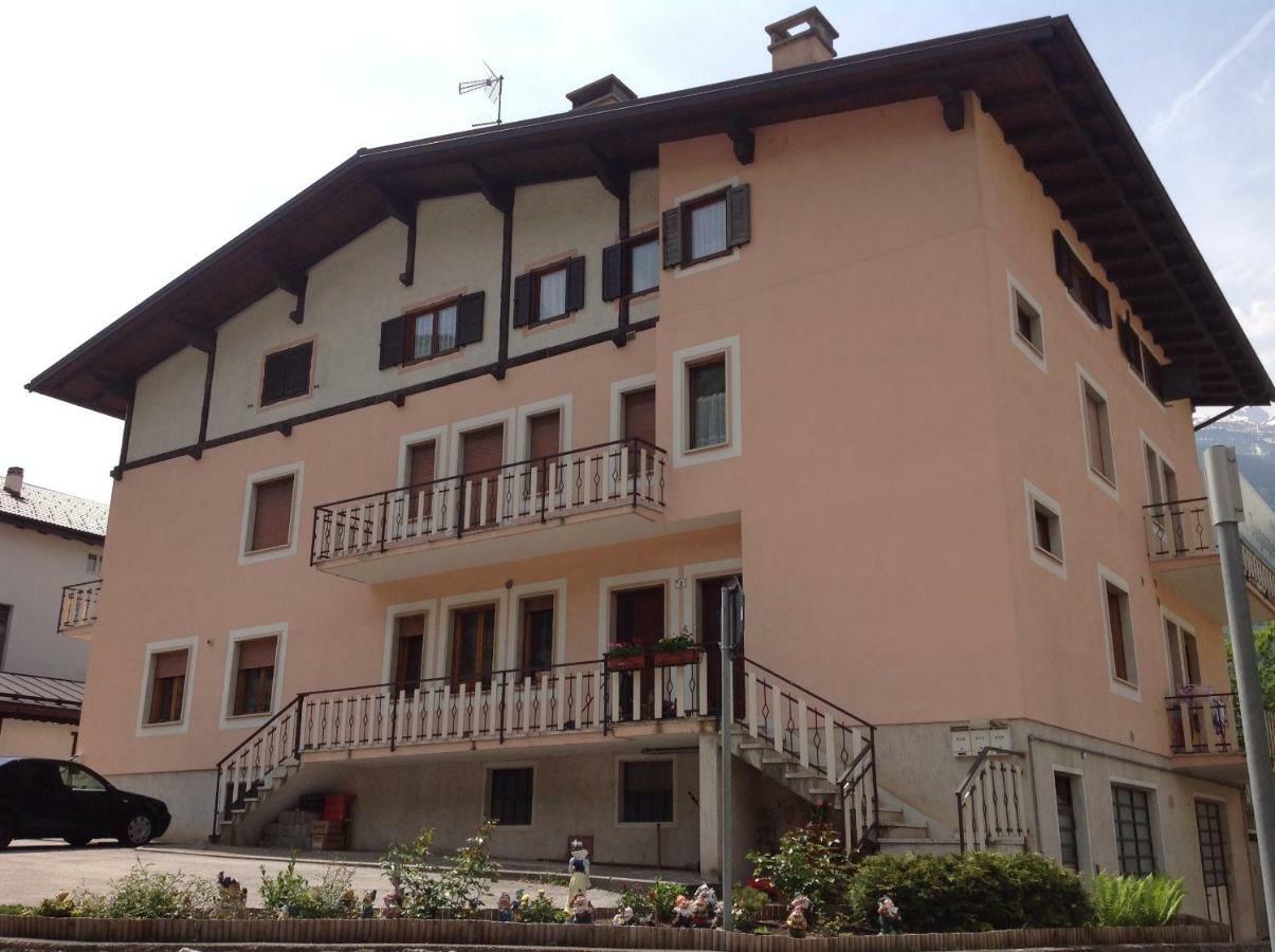 Palazzina Rosa Apartment สปอร์มัคจิโอเร ภายนอก รูปภาพ